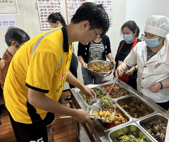 点击新窗口打开