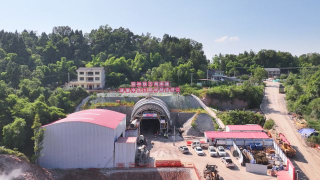 点击新窗口打开