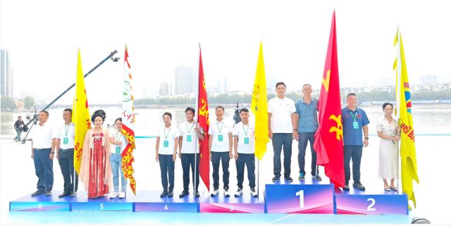 点击新窗口打开