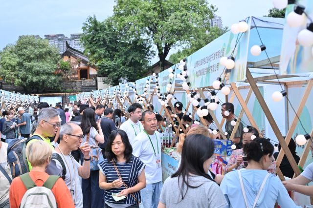 点击新窗口打开