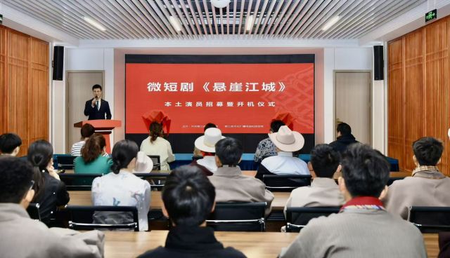 点击新窗口打开