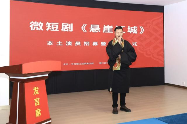 点击新窗口打开